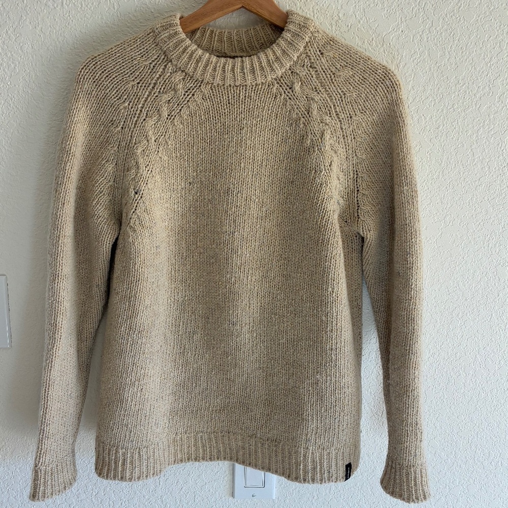 Finisterre beige cable knit wool raglan sweater UK 8 / US 4